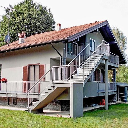 B&B Il Rovere Gattico Esterno foto