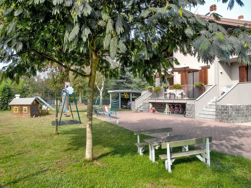 B&B Il Rovere Gattico Esterno foto