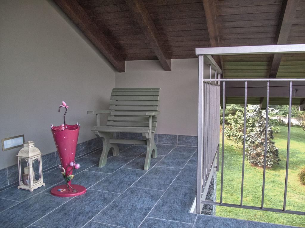 B&B Il Rovere Gattico Esterno foto