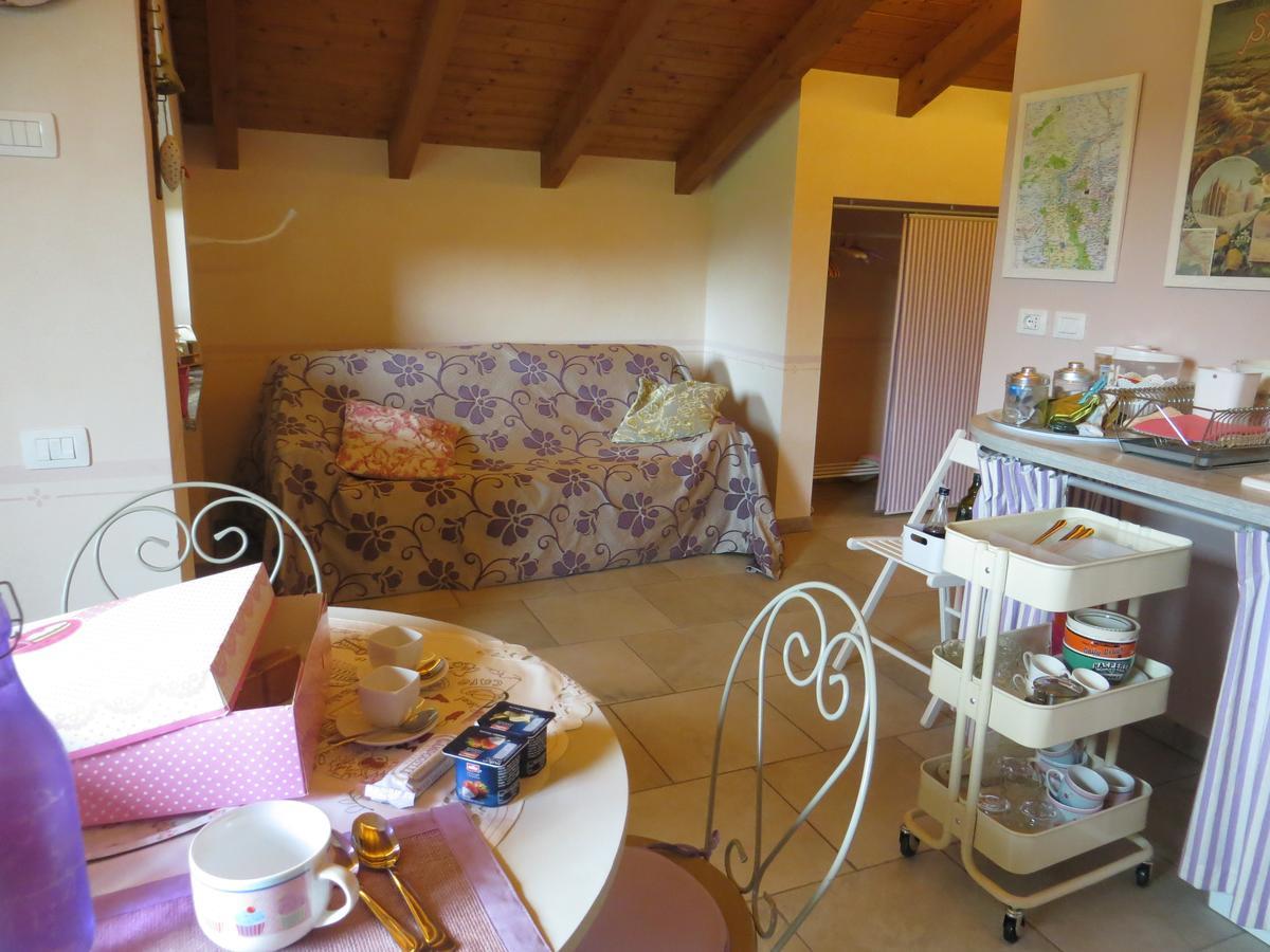 B&B Il Rovere Gattico Esterno foto