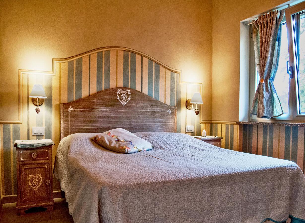 B&B Il Rovere Gattico Esterno foto